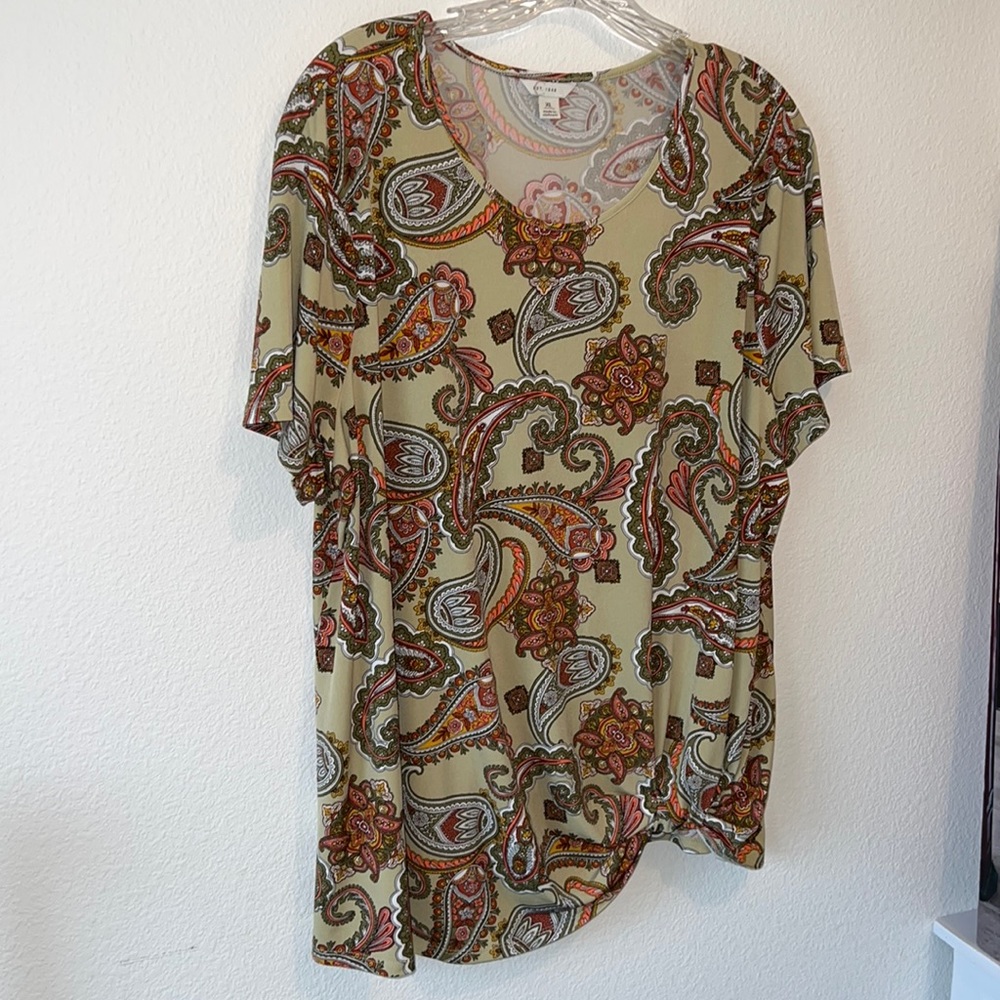 Cato paisley stretch size XL short sleeve